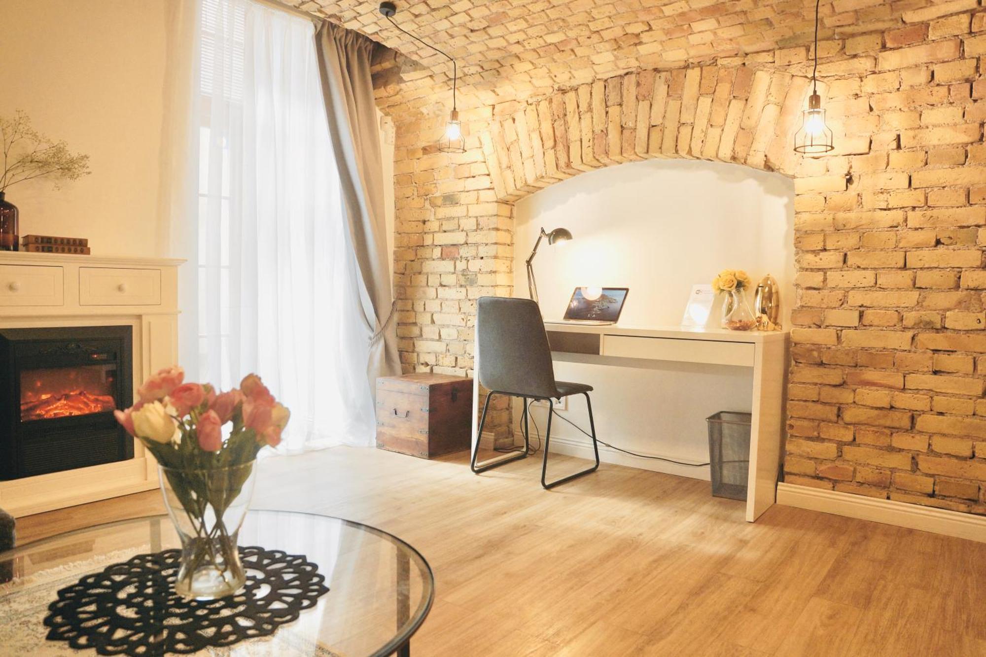 Tomy Old Town Apartments Аеропорт Вільнюс Екстер'єр фото